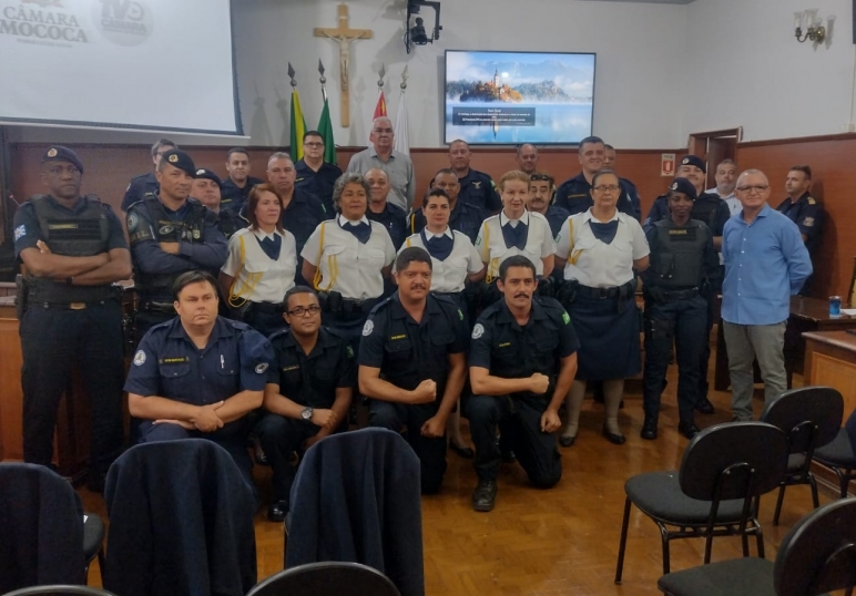 Associação Comercial e Industrial de Mococa parabeniza Guardas Civis pela formatura na Câmara Municipal